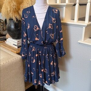 Anthropologie Paper Crown Blue Floral V-Neck Mini Dress 3/4 Button Sleeve Size M